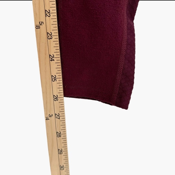 Gymshark True Textured Maroon Leggings - Picture 6 of 7